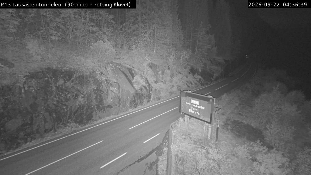 Lausastein — Kløvet road camera